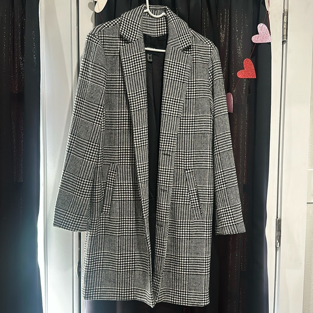 Men’s size S Houndstooth Coat